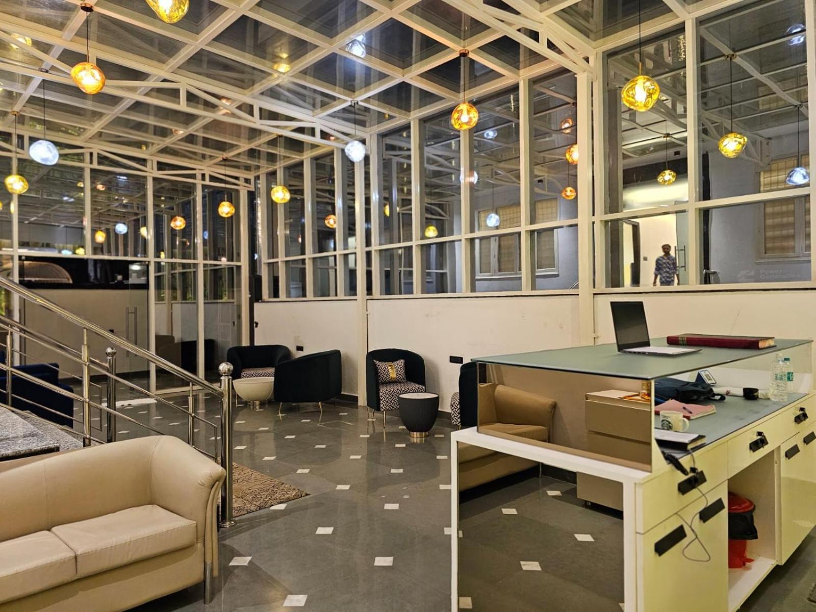 Hotel The Glass House Greater Noida Eksteriør billede